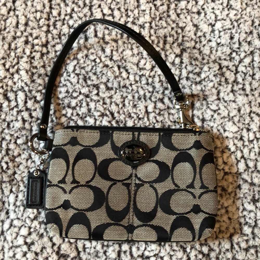 Wristlet